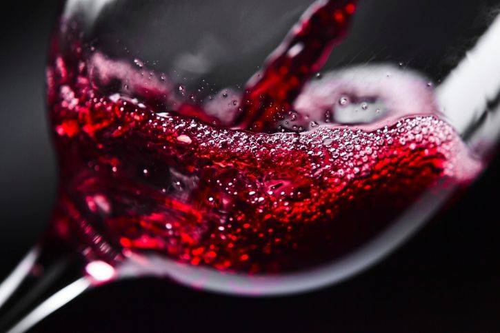 Польза и противопоказания красного вина thumbnail